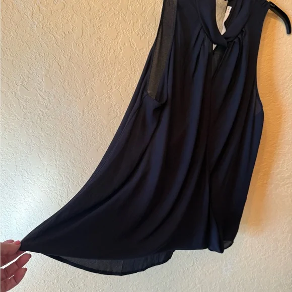 Lush top - Picture 4 of 6